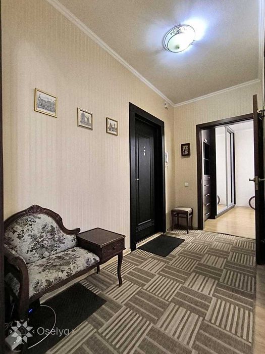 Продаж 2 кімнатної квартири з ремонтом в Києві 54 м2 Дарницький