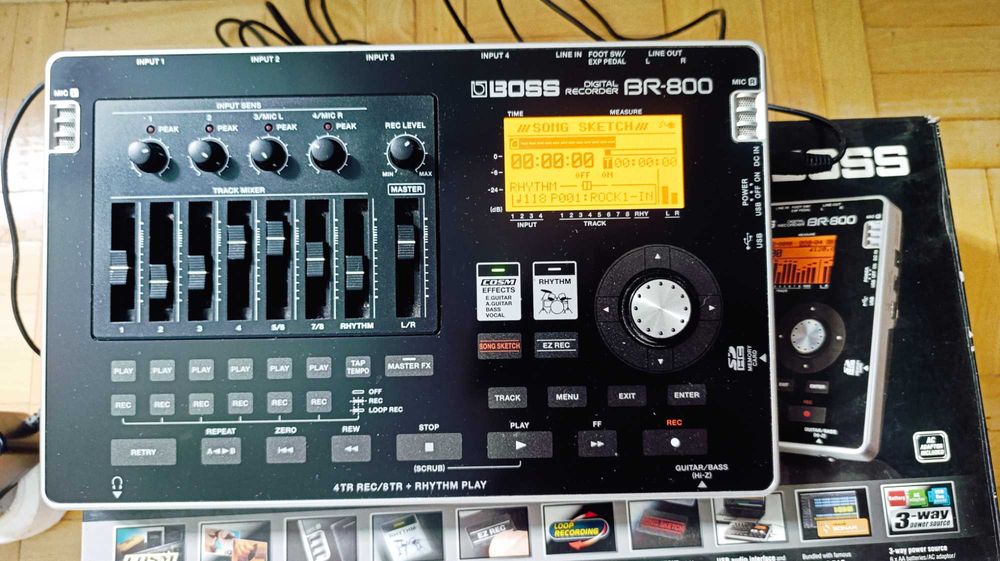 Cyfrowy Rejestrator Wielościeżkowy BOSS BR-800 | Interfejs USB | Komplet Box