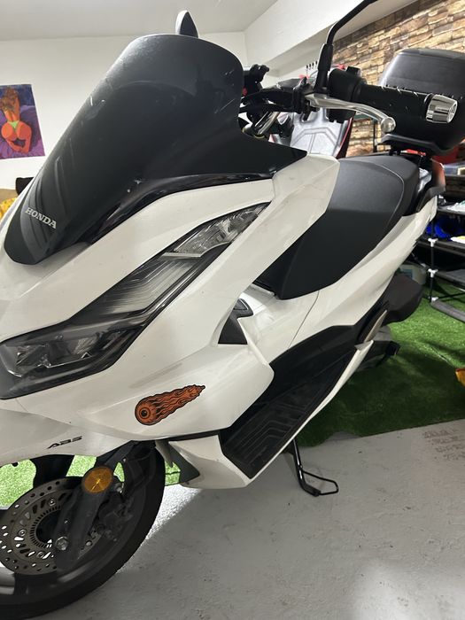 PCX 2024 - como nova 11 500kms