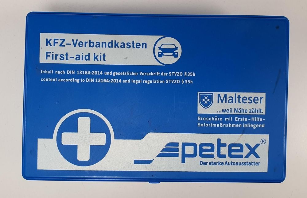APTECZKA PIERWSZEJ POMOCY UNIWERSALNA DO AUTA SAMOCHODU