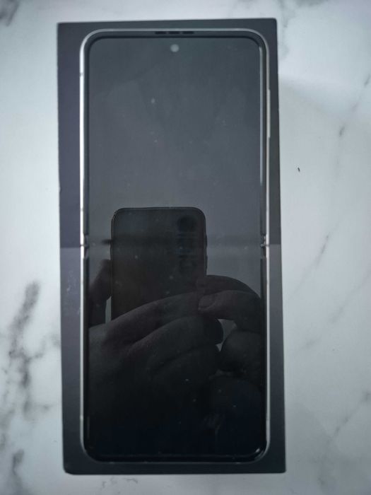 Smartfon Samsung Galaxy Z Flip 3 5G 256GB beżowy