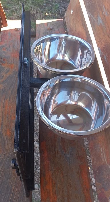 Кормушка Годувальниця для собаки