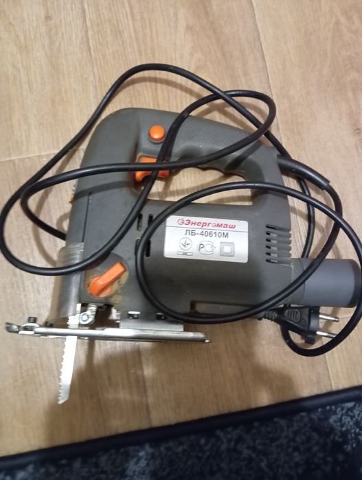 Продам електролобзик