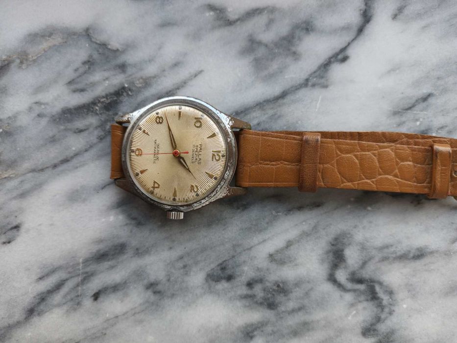 Relógio Pallas Spezial 17 Jóias Incabloc Antimagnético Vintage