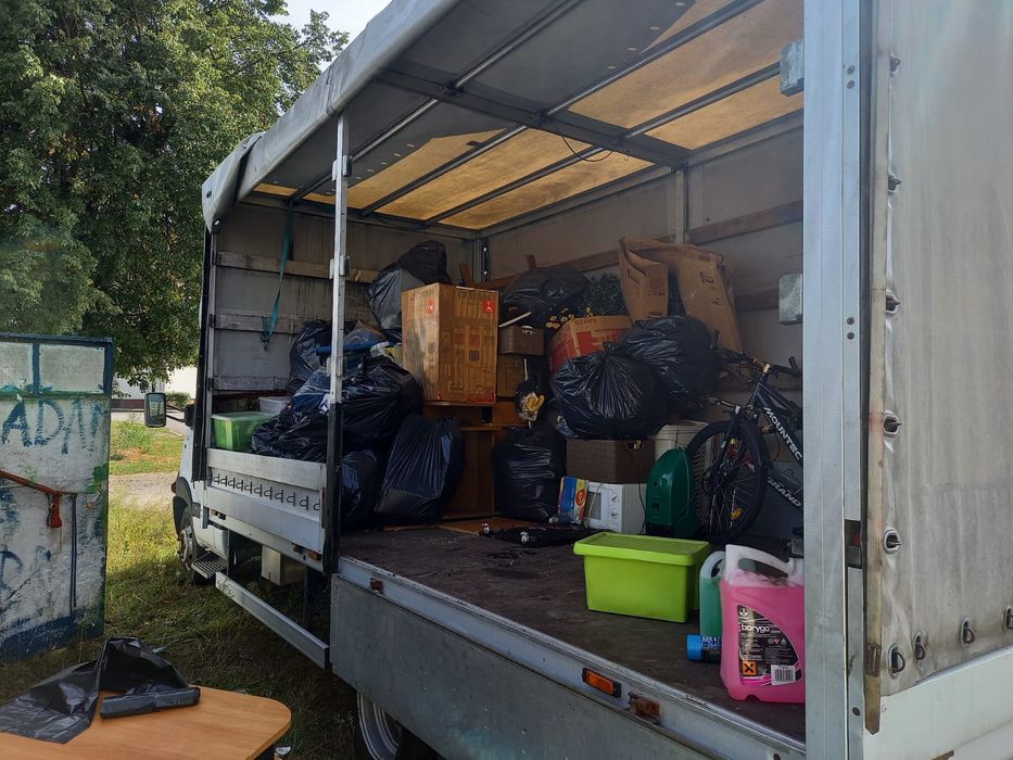 Wywóz Mebli Gabarytów Śmieci Opróżnianie Mieszkań Domów Przeprowadzki