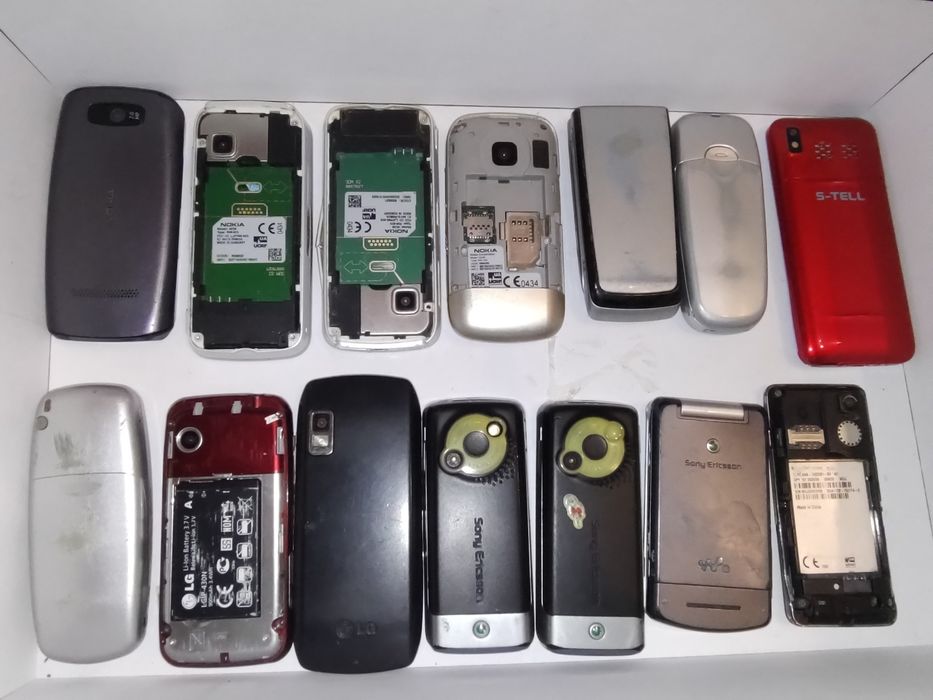 Плата дисплей  аккумулятор телефоны на запчасти