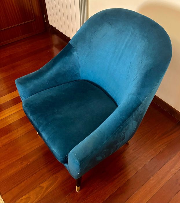 Cadeirão / Poltrona em Veludo Azul-Petróleo – Estilo Nórdico
