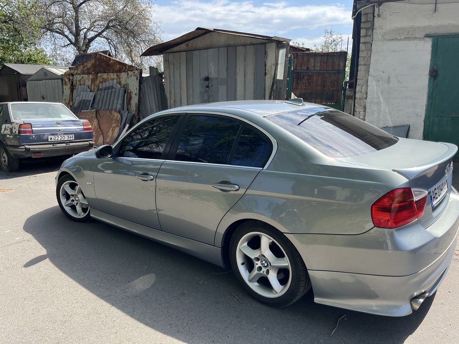Бмв 325і 2.5 бензин е90