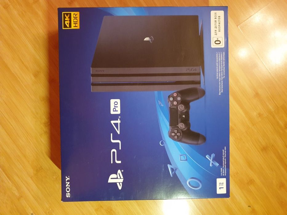 Консоль Sony PlayStation 4 PRO 1TB CUH 72 Black + 4 диска з іграми