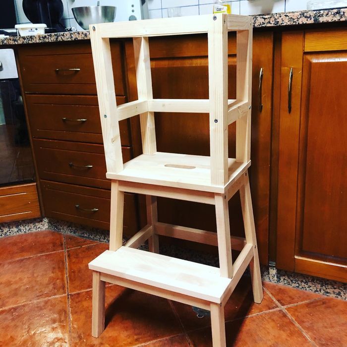 Peças em madeira feitas à mão