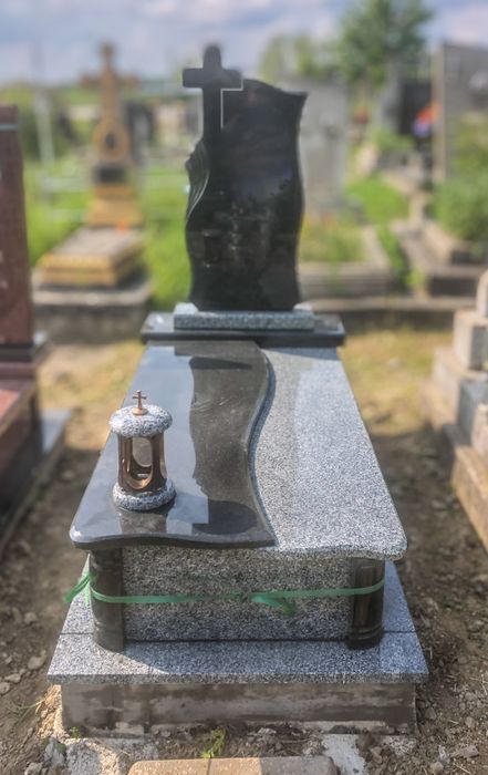 Гранітні Памятники.