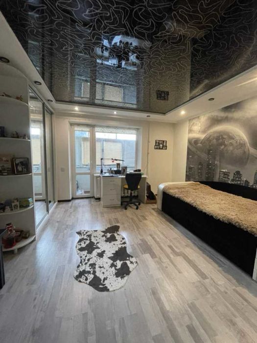 3 кім.покращенка з двома балконами