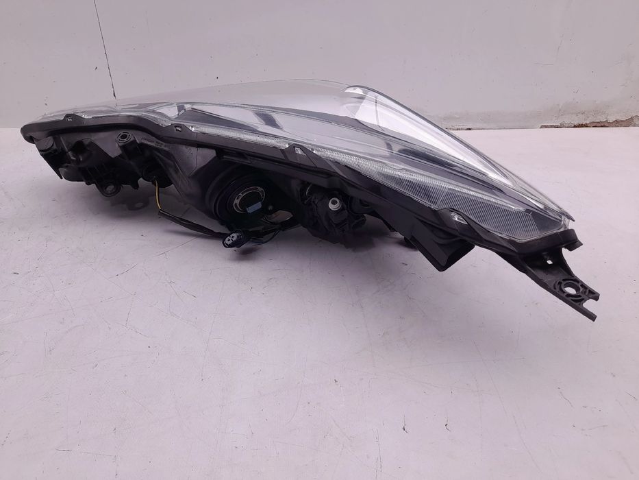Ótica / farol direita NISSAN Micra V (K14)