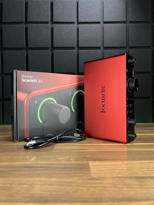 Focusrite Scarlett 2i2 4th gen (БЕЗКОШТОВНА доставка)