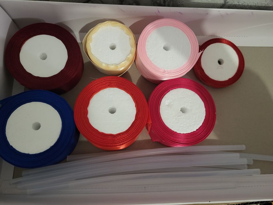 Продам атласну стрічку та багато чого іншого