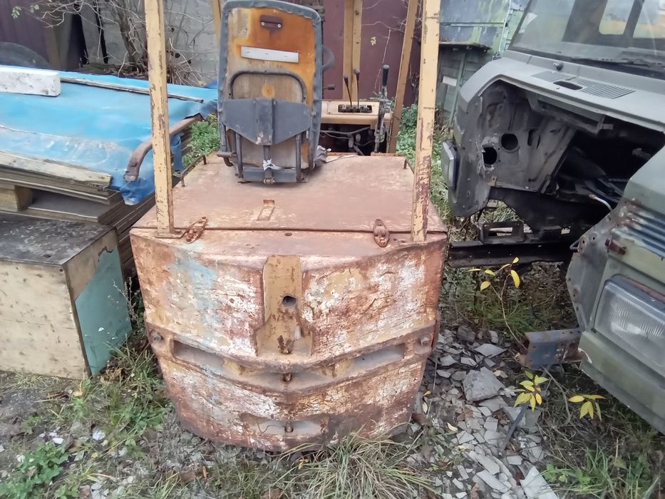 Продам погрузчик. Потребує ремонту
