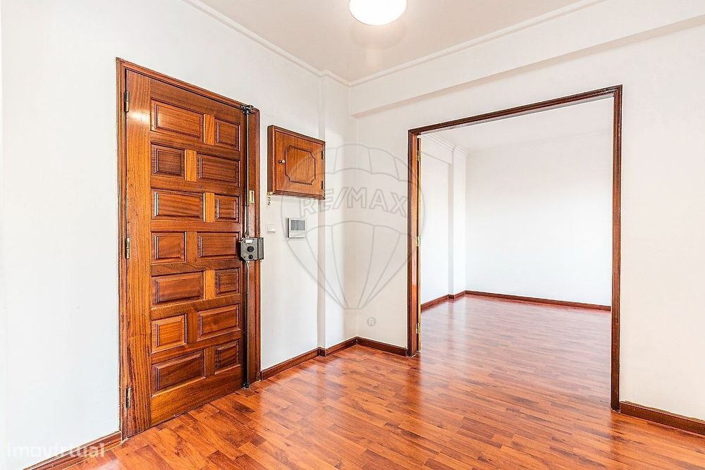 Apartamento T1 para arrendamento