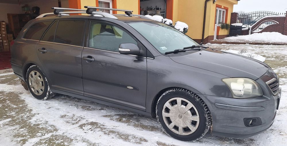Toyota Avensis T25 kombi D4D 2.0 diesel 126 KM