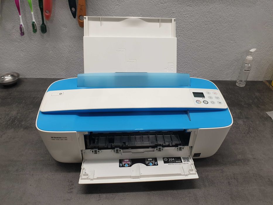 Impressora HP Deskjet 3720 sem tinteiros! (Usado)