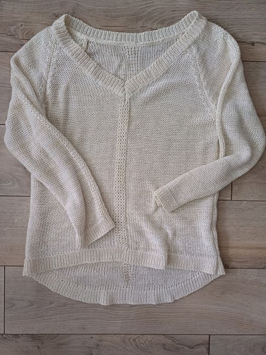 Biały Sweterek oversize