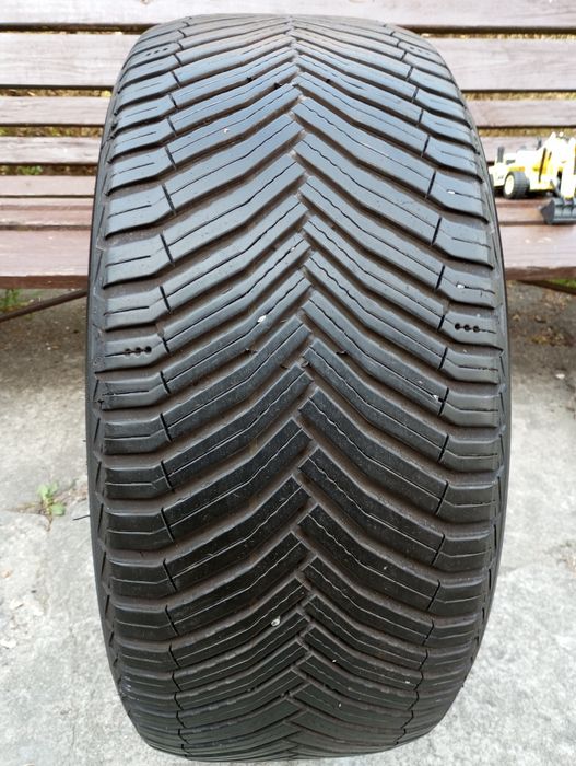 1szt Michelin Crossclimate 2 SUV 255/45/19 104H XL VOL 7mm 2023rok