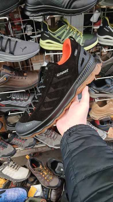 Кросівки  Grisport підошва Vibram