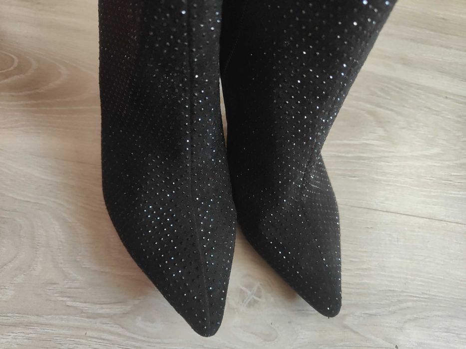 Сапожки жіночі стильні з блискітками