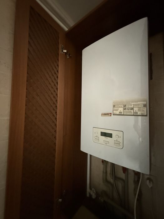 Продам  частину будинку в місті Суми  до центру 10 хв .