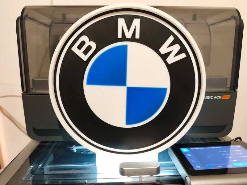 Lightbox luminaria decorativa BMW com caixa branca