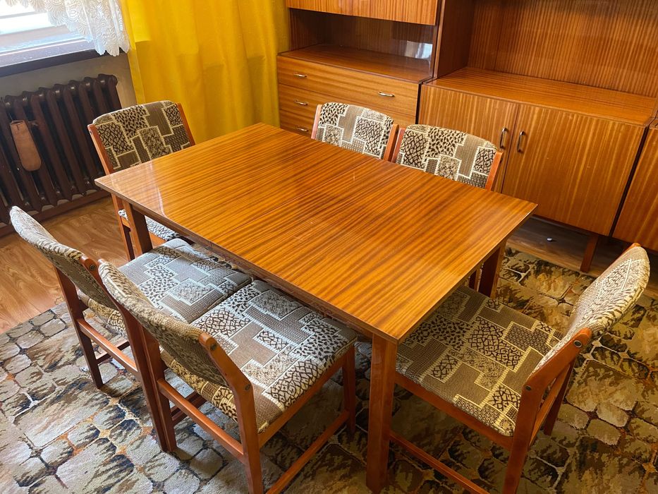 Stół z krzesłami 6 sztuk lata 70-te