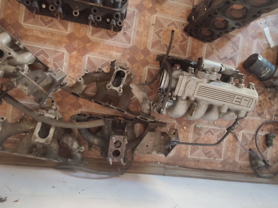 Колектор впускний ford sierra escort scorpio 2.0 ohc