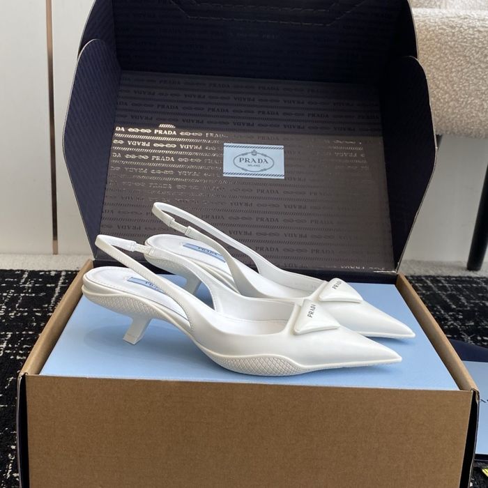 Туфлі Slingback Prada в асортименті