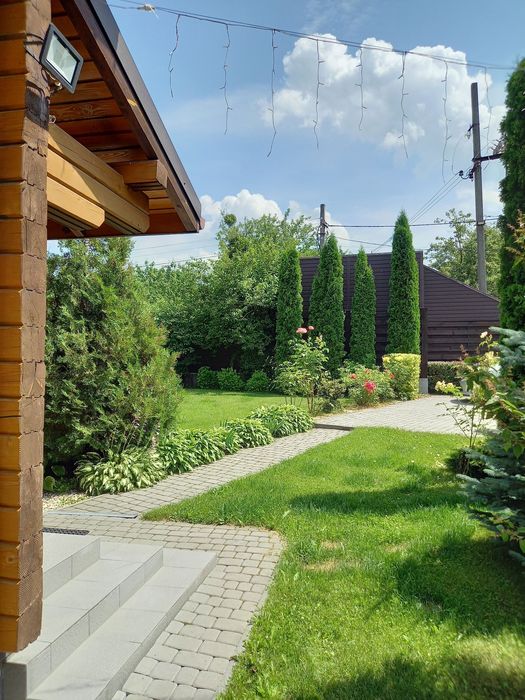 ЕКО Дім на Брюховецькій. Подобово.