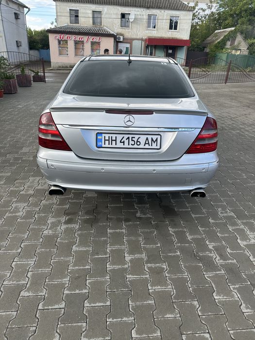 Продам Mercedes-Benz W211 E320 3.2 бензин.