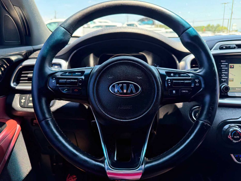 Kia Sorento SX Limited      2016
