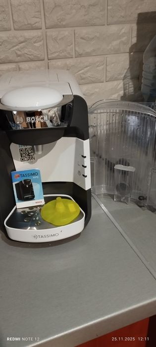 Ekspres do kawy na kapsułki tassimo