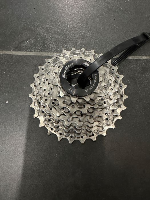Kaseta Shimano Sunrace 11-28 11 rzędowa