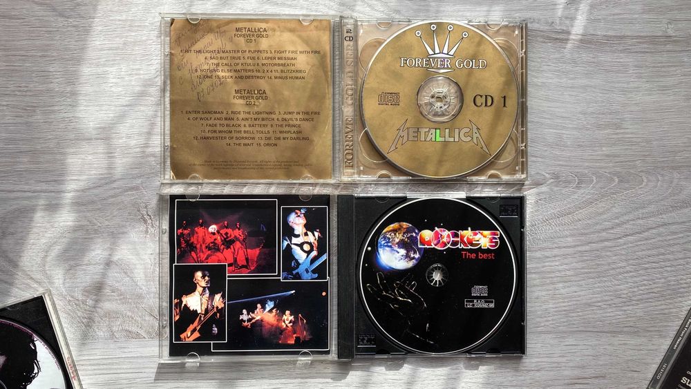 CD диски Metallica, Rockets, Sparks
