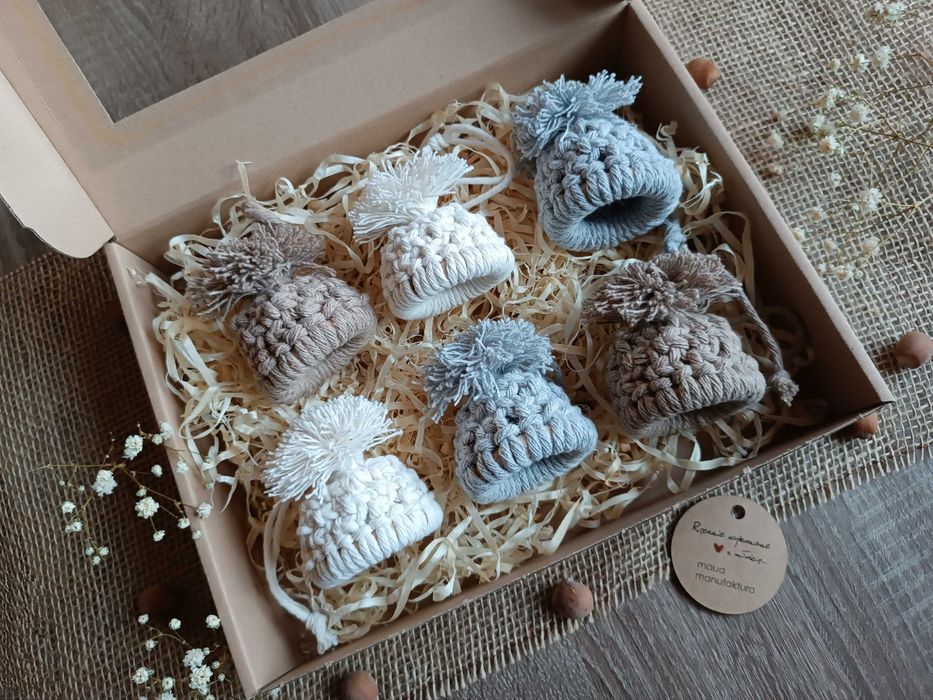 Ozdoby choinkowe czapeczki box handmade makrama