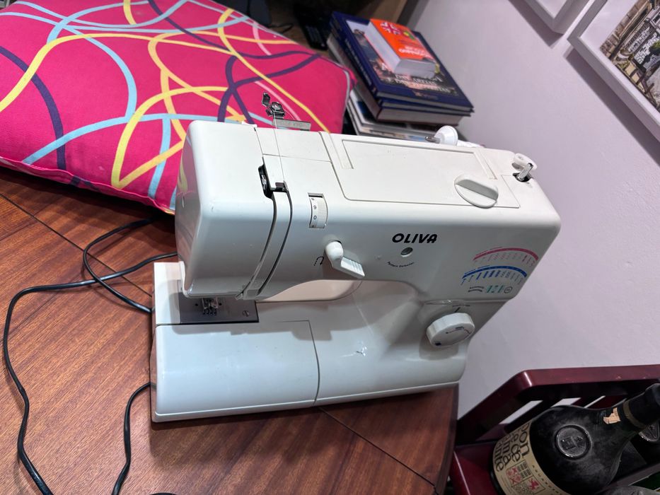 Máquina de Costura oliva