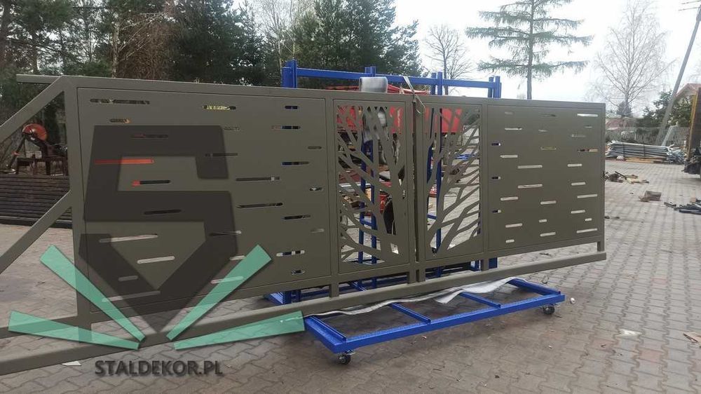 Brama przesuwna 5x1,5m wycinana laserowo, CNC,  panelowa.  Corten