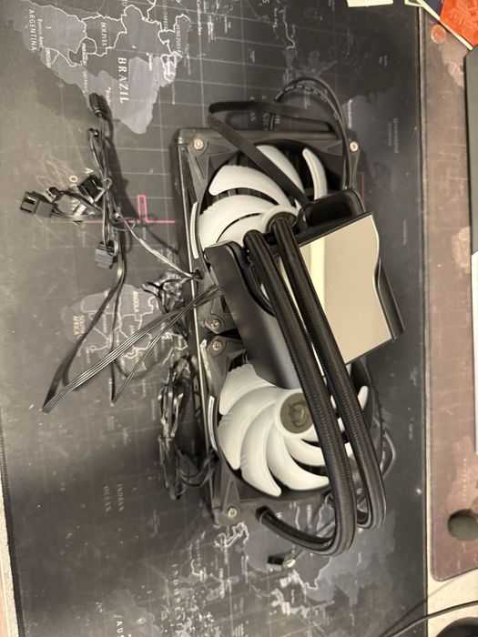 MSI MEG CoreLiquid S280 rgb aio