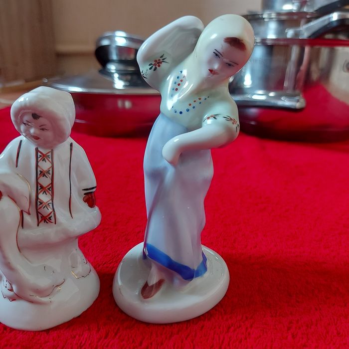 Статуэтка ,плясунья