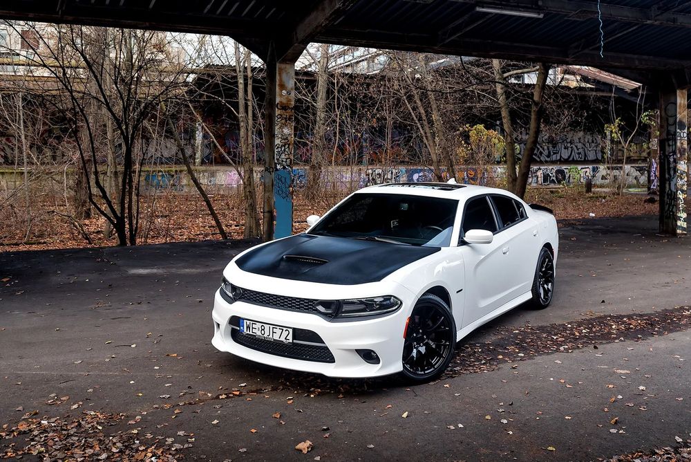 Dodge Charger R/T Plus 5.7 V8 HEMI