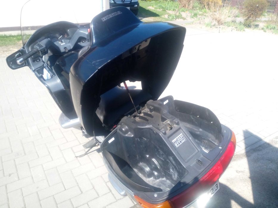 Honda PC 800 z ostatniego roku produkcji