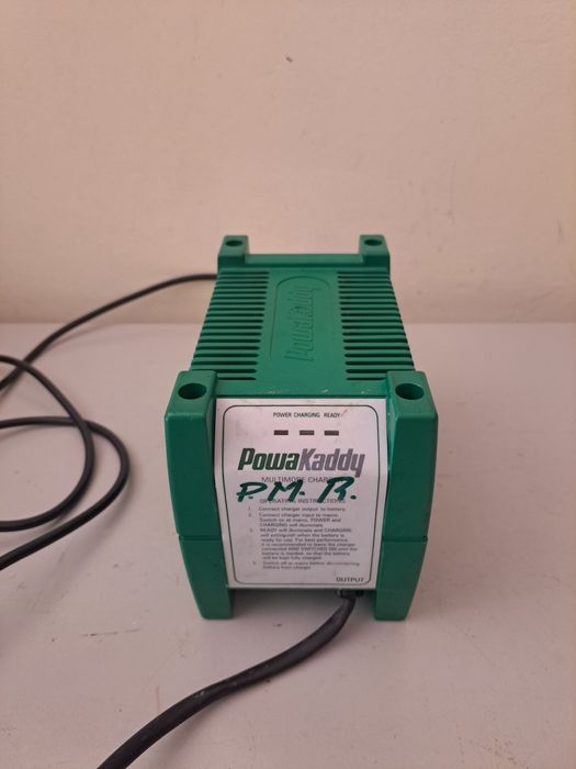 Carregador PowaKaddy para carrinho de golfe