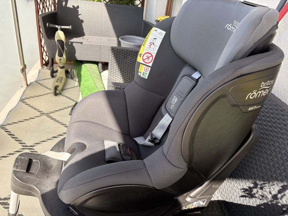 Fotelik obrotowy Britax römer