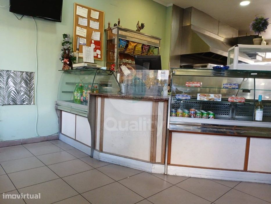 Excelente Pronto a Comer - Take-Away Totalmente Equipado!