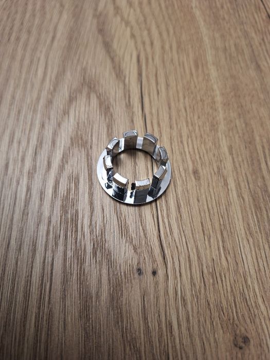 Rozetka umywalkowa 25mm, pierścień ozdobny do umywalki srebrny