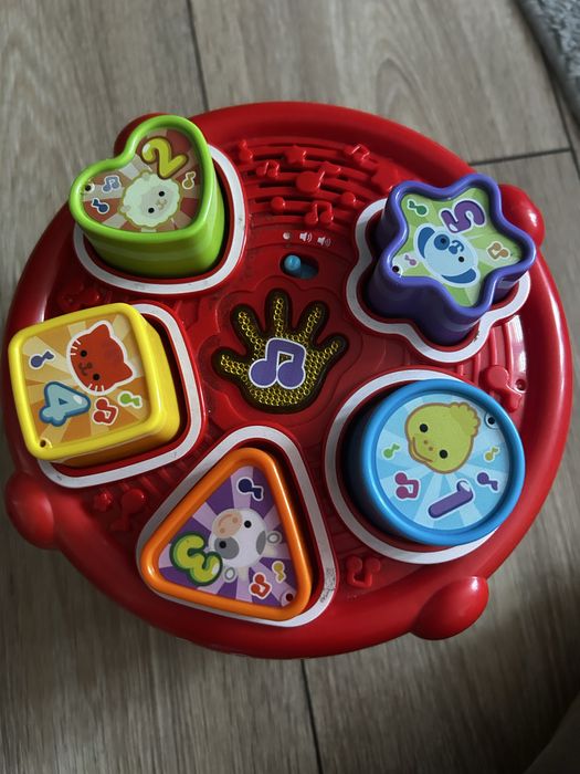 Grajacy bębenek vtech